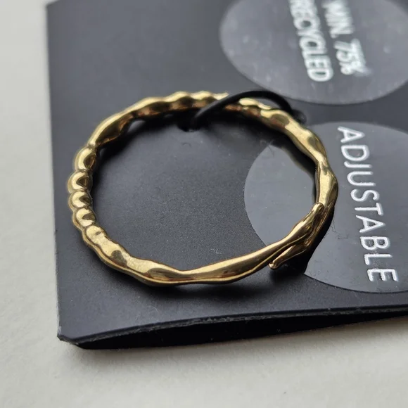 Pilgrim Adjustable Textured Gold Tone Rings Set - Picture 5 of 7